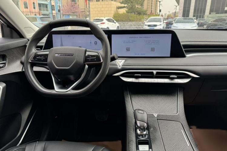 Used Venucia V 2021 260T Idol Edition
