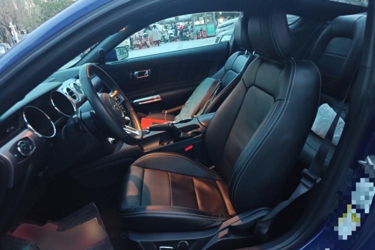 Used Ford Mustang 2015 2.3T Automatic U.S.-Spec Version
