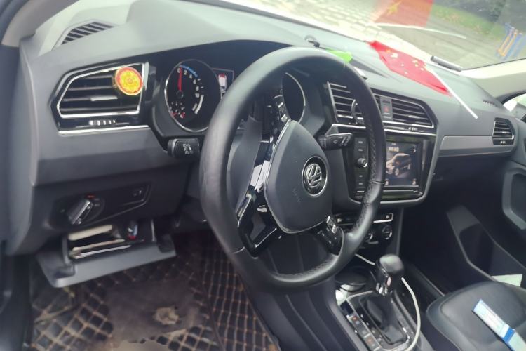 Used Volkswagen Tiguan L New Energy 2019 430 PHEV Hybrid Luxury Edition Center Console