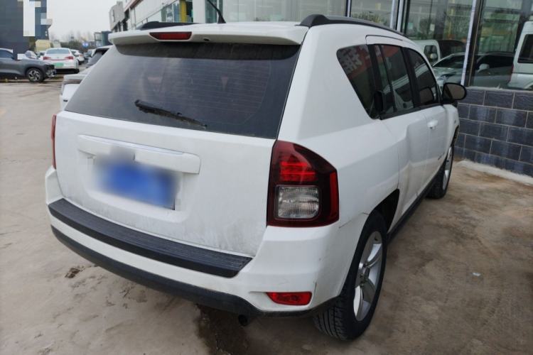 Used Jeep Compass 2015 2.0L two-wheel drive sport version