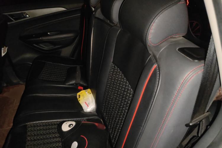 Used CHANGAN CS75 2017 Shangku Edition 1.5T Manual ZhiXiang Model Left Rear Seat