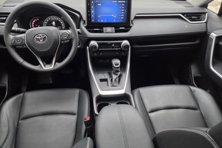 Used Toyota RAV4 2021 2.0L CVT Two-Wheel Drive Fashion PLUS Edition
