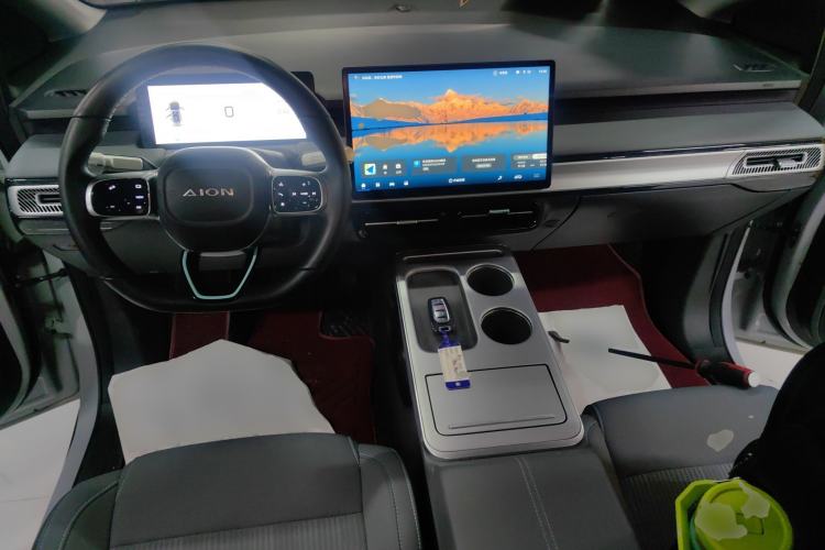 Used AION Y 2024 Younger
