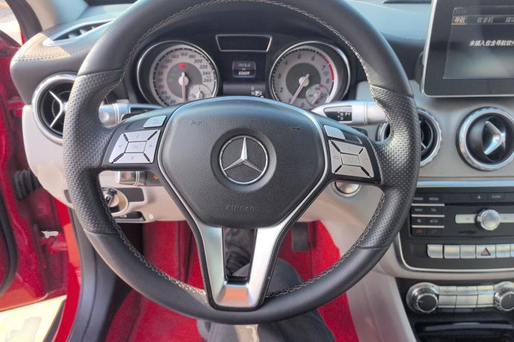 Used Mercedes-Benz GLA 2016 GLA 200 Fashion Model