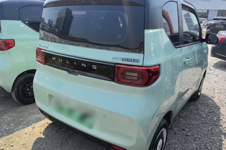 Used Wuling Hongguang MINIEV 2022 Macaron Premium Model – Lithium Iron Phosphate