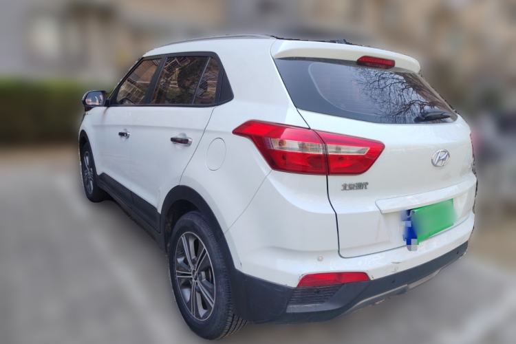 Used Hyundai ix25 2015 1.6L Automatic Two-Wheel Drive Smart GLS Trim Rear Left 45 Deg