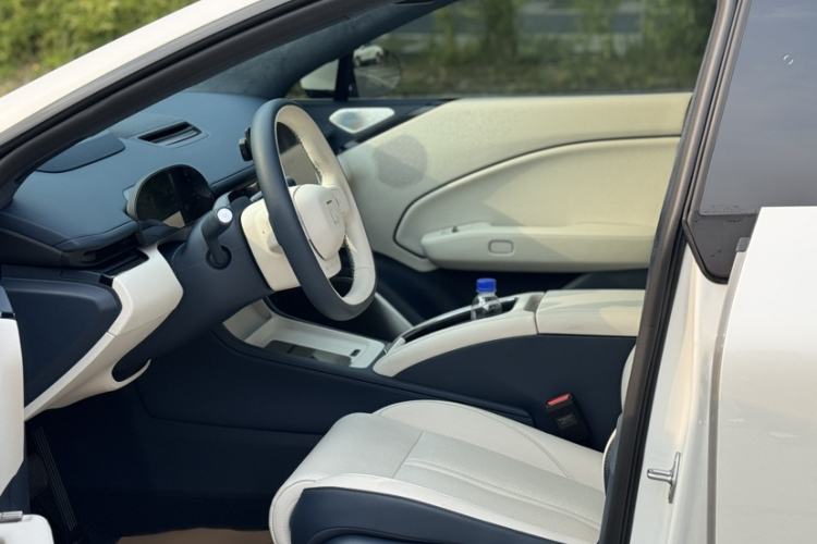 Used Zeekr 007 2025 Four-Wheel Drive Intelligent Driving Version 75 kWh Interior 1