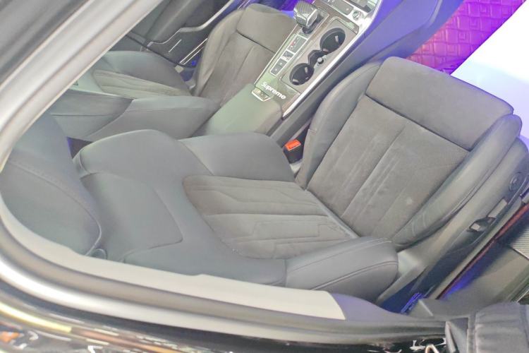 Used Audi A6 2021 Avant Avant-garde 45 TFSI Prestige Dynamic Edition Right Front Seat