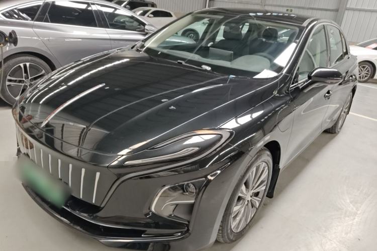 Used Hongqi E-QM5 2022 431 km Charge & Enjoy Edition
