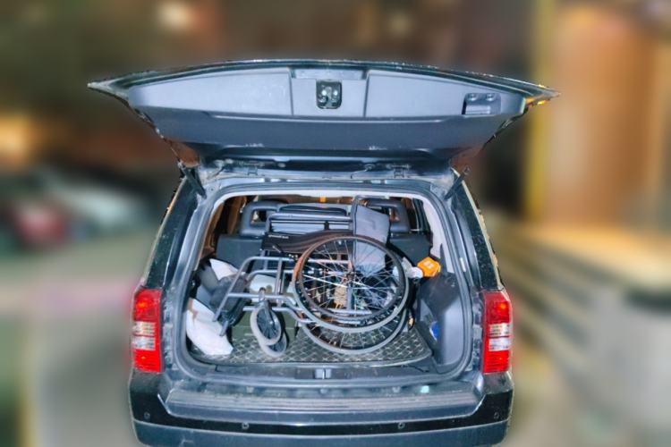 Used Jeep Patriot 2014 2.4L Sport Edition Trunk