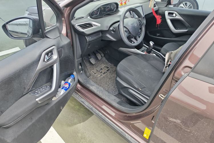 Used Peugeot 2008 2014 1.6L Manual Fashion Edition Driver Seat