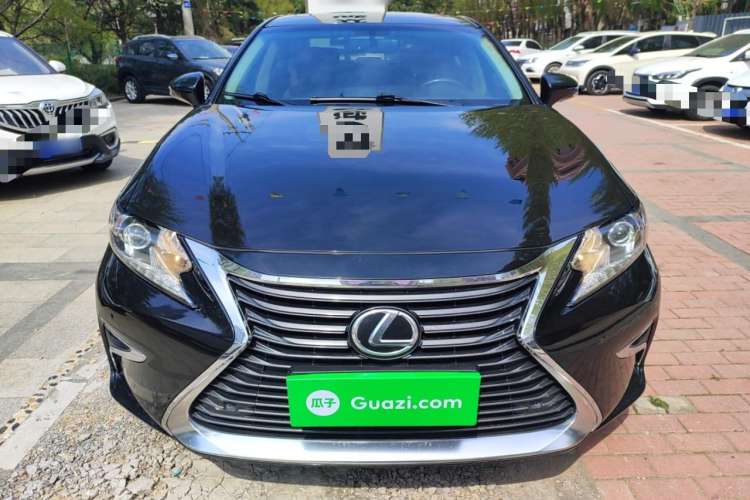 Used Lexus ES 2016 200 Midnight Special Limited Edition
