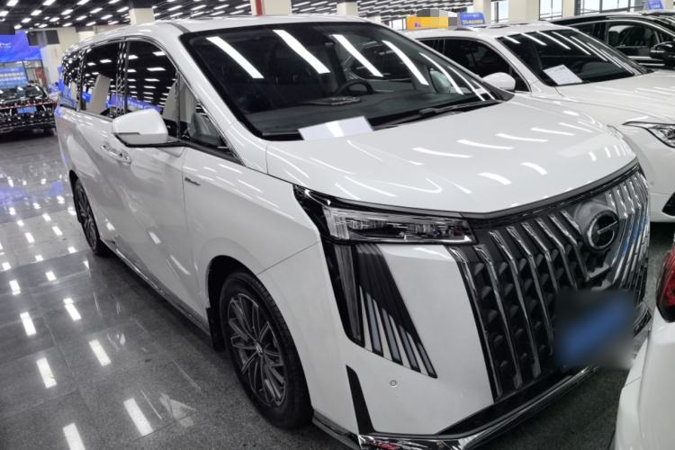 Used GAC Trumpchi M8 2024 Master Series 400T Prestige Edition Front Right 45 Deg