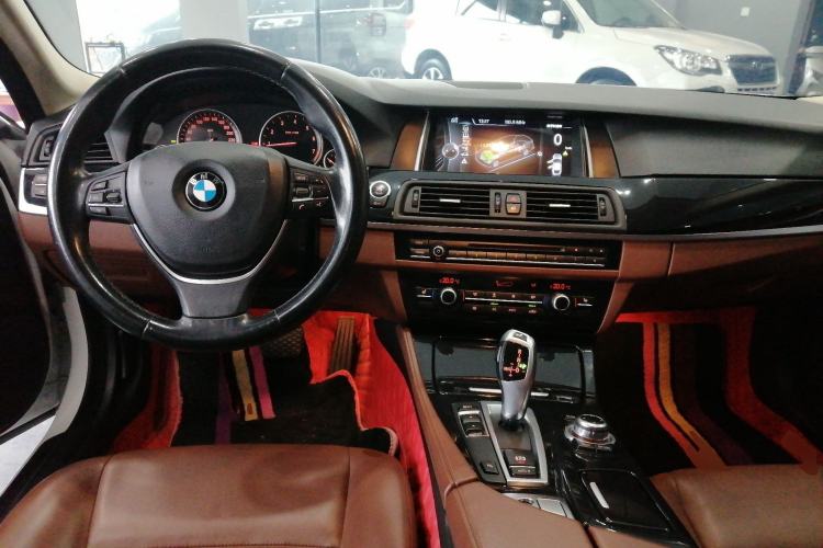 Used BMW 5 Series 2017 520Li Elegant Edition
