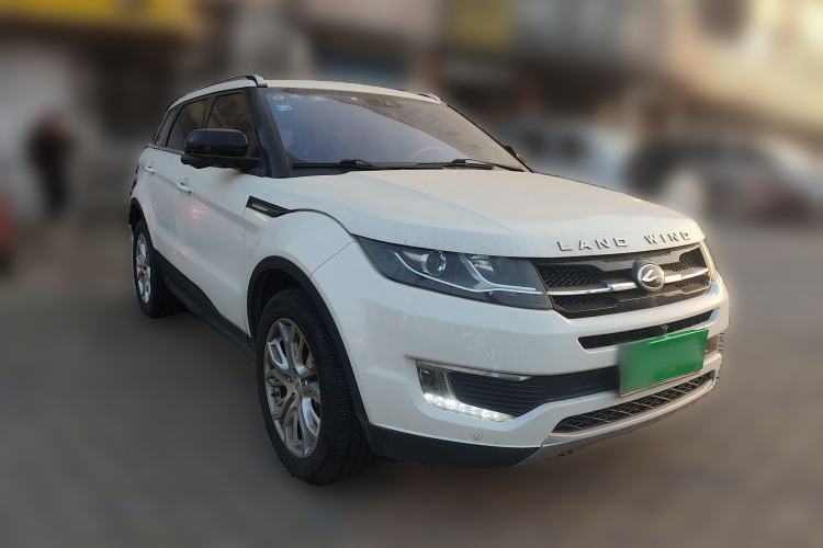 Used Land X7 2015 2.0T Panoramic Flagship Edition Front Right 45 Deg