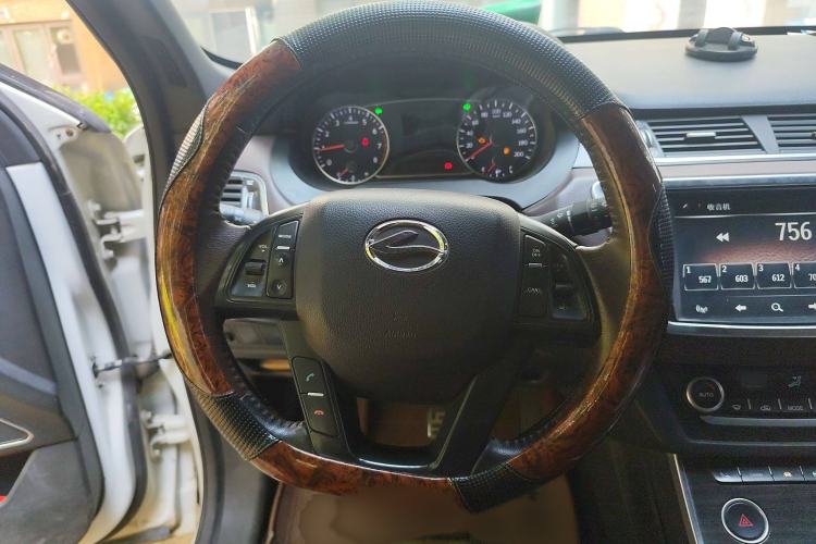 Used Land X7 2015 2.0T Panoramic Prestige Edition