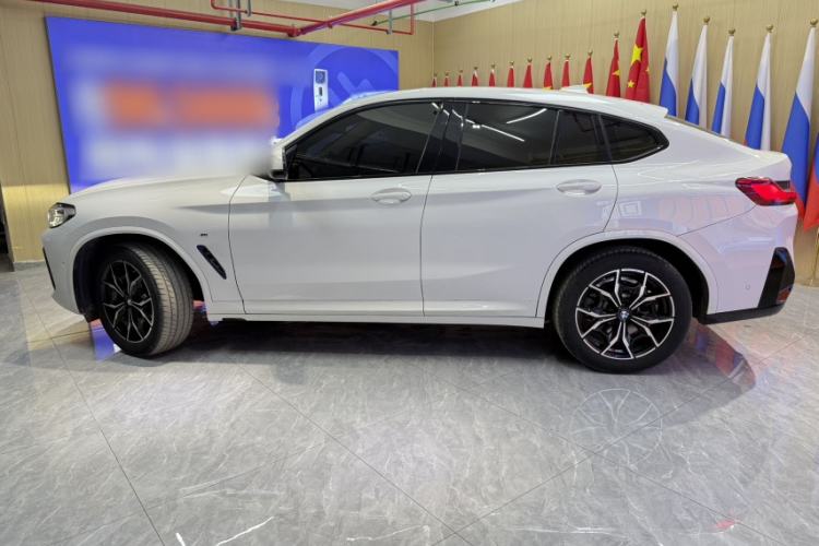 Used BMW X4 2022 xDrive 25i M Sport Package Exterior 4