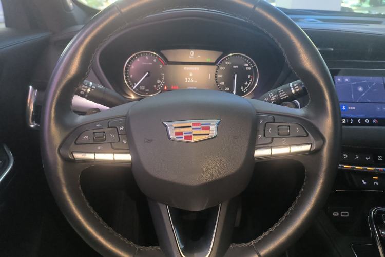 Used Cadillac XT4 2022 28T Two-Wheel-Drive Luxury Version Steering Wheel