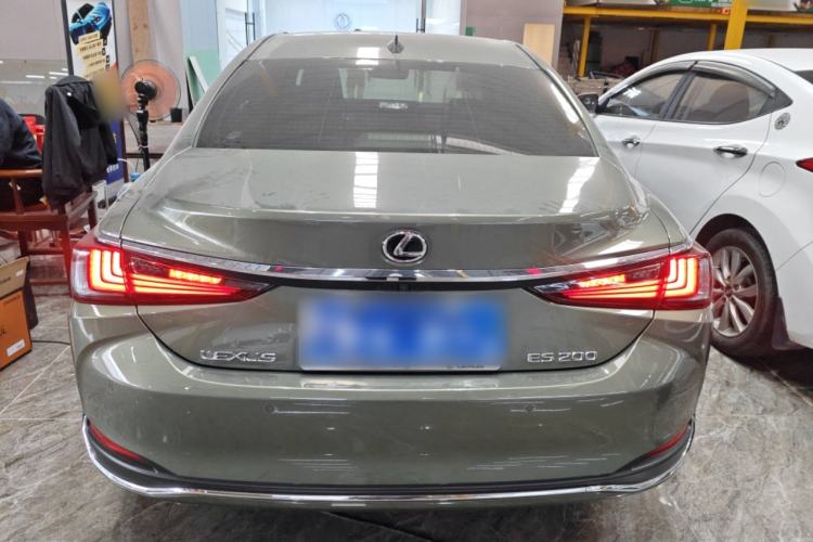 Used Lexus ES 2024 200 Premium Edition

