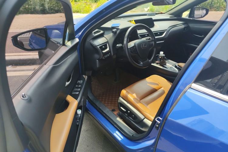 Used Lexus UX 2019 260h Explore-Cool Edition China VI Standard
