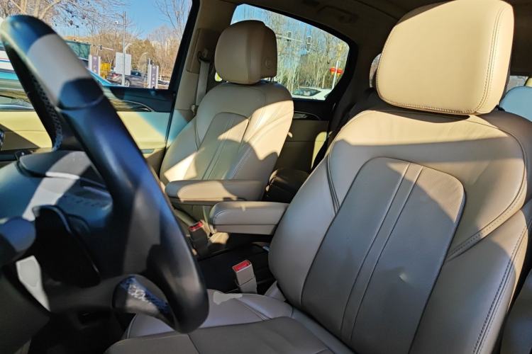 Used Buick GL8 2017 ES 28T Flagship Model China V Standard
