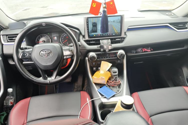 Used Toyota Wildlander 2022 Updated Version 2.0L CVT Two-Wheel Drive Leading Edition
