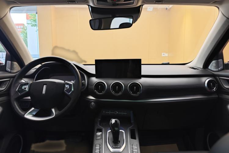 Used Wey VV6 2021 2.0T Two-Wheel Drive Smart Plus Interior 8