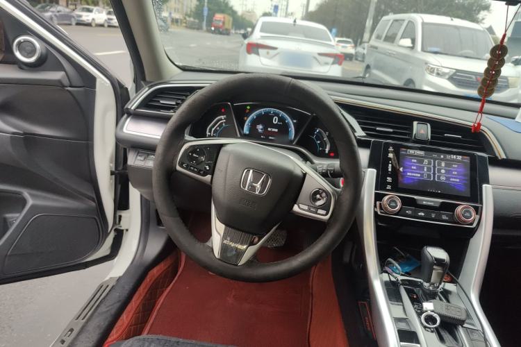 Used Honda Civic 2016 220TURBO CVT Luxury Edition
