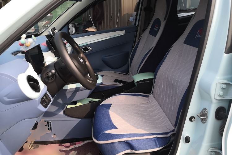 Used Dongfeng NAMMI BOX 2022 Revised Light Wind Edition 201 km Standard Version