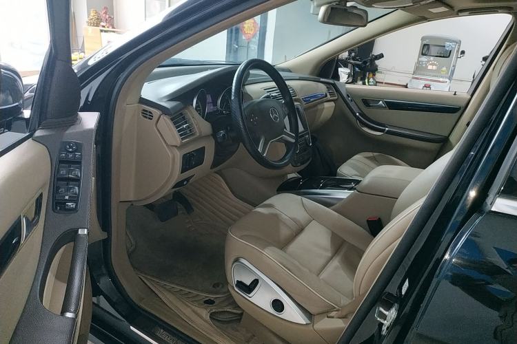 Used Mercedes-Benz R-Class 2014 R 320 4MATIC Luxury Model