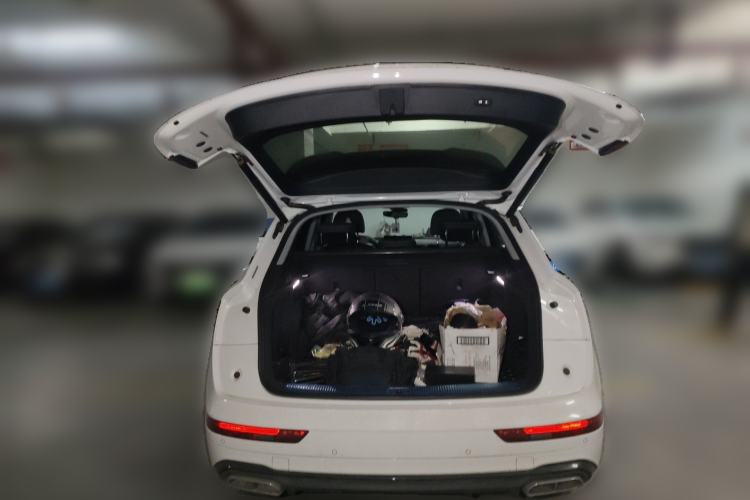 Used Audi Q5L 2022 Updated 45T Prestige Dynamic Edition Trunk