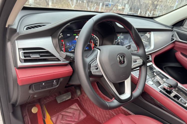 Used Changan CS85 COUPE 2023 1.5T DCT Luxury Version