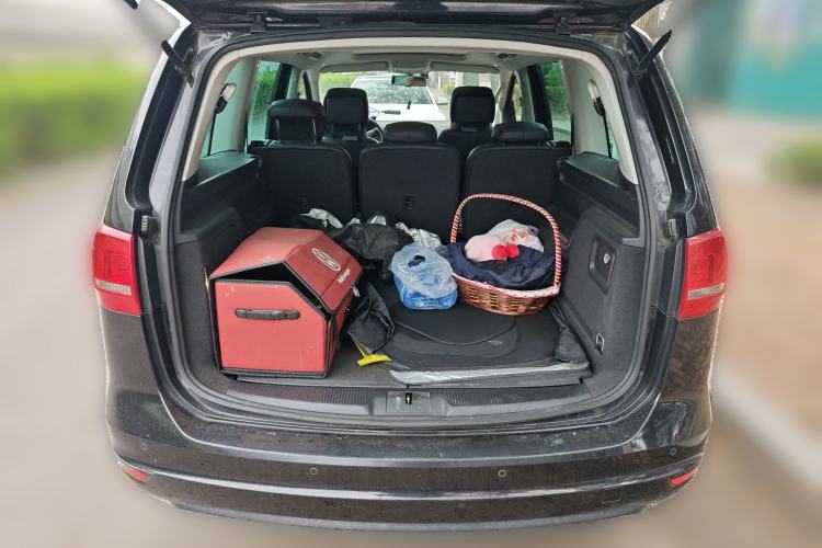 Used Volkswagen Sharan 2013 1.8TSI Standard Model Euro IV Trunk