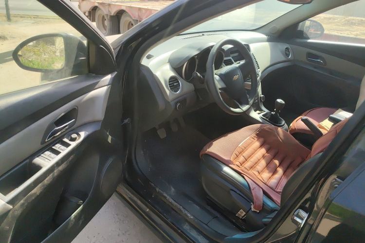 Used Chevrolet Cruze 2012 1.6L SL MT

