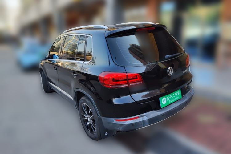 Used Volkswagen Tiguan 2015 1.8TSI Automatic Two-Wheel Drive Luxury Model Rear Left 45 Deg