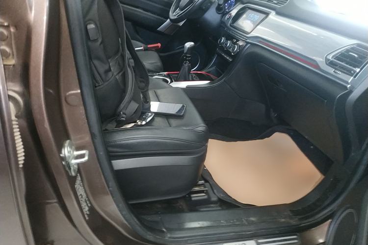 Used Haval H2 2017 Blue Label 1.5T Manual Two-Wheel Drive Luxury Model