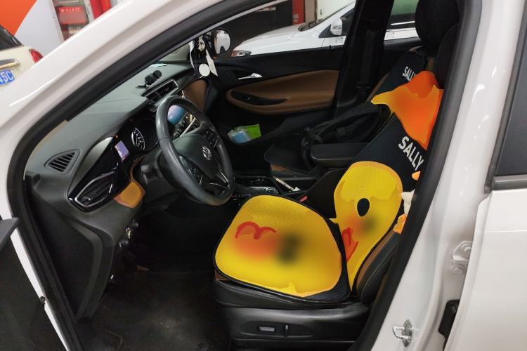 Used Buick Encore GX 2020 20T CVT Two-Wheel Drive Luxury Version Left Front Seat