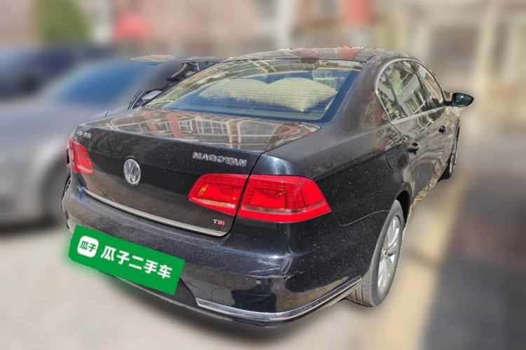 Used Volkswagen Magotan 2012 1.8TSI Luxury Model Rear Right 45 Deg