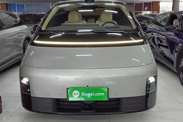 Used Li Auto MEGA 2025 Home Family Special Edition