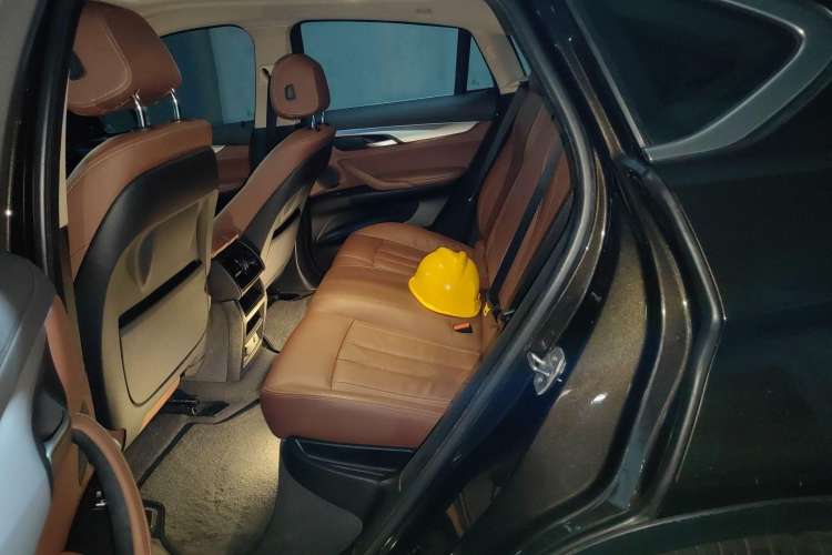 Used BMW X6 2017 xDrive35i Leading Model Left Rear Seat