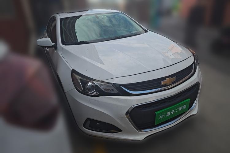 Used Chevrolet Malibu 2016 2.0L Automatic Luxury Edition Front Right 45 Deg