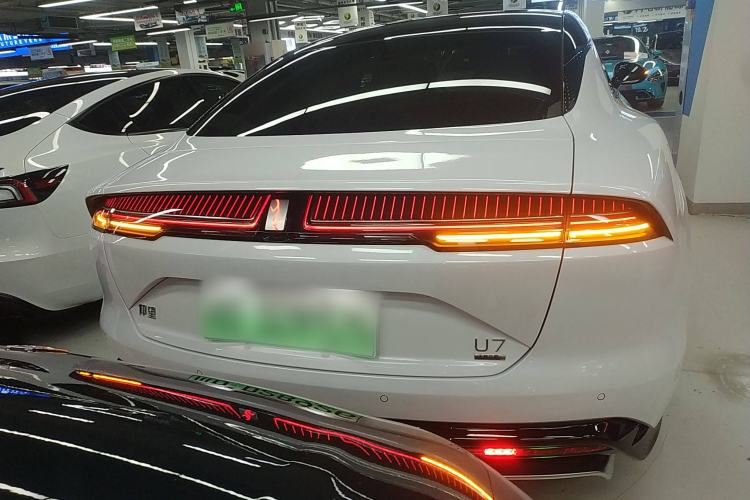 Used Yangwang U7 2025 EV Five-Seat Luxury Edition