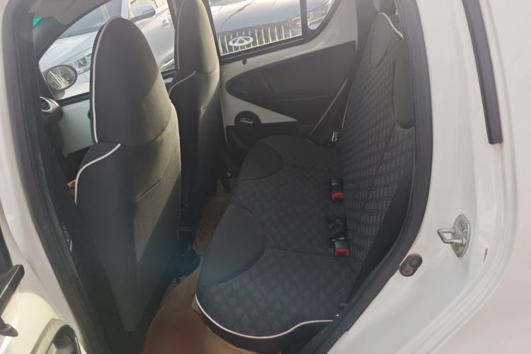 Used BYD F0 2015 1.0L AMT XuanKu Model Left Rear Seat