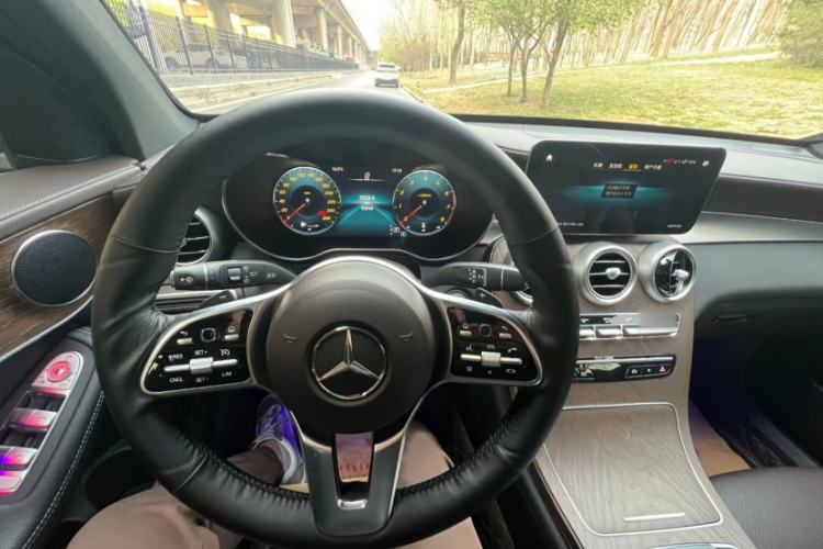 Used Mercedes-Benz GLC 2022 Refreshed GLC 300 L 4MATIC Dynamic Edition Prestige Version Interior 2