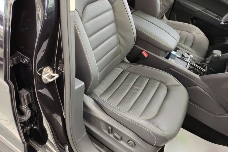 Used Volkswagen Teramont 2020 380TSI Four-Wheel Drive Luxury Version China VI Standard Right Front Seat