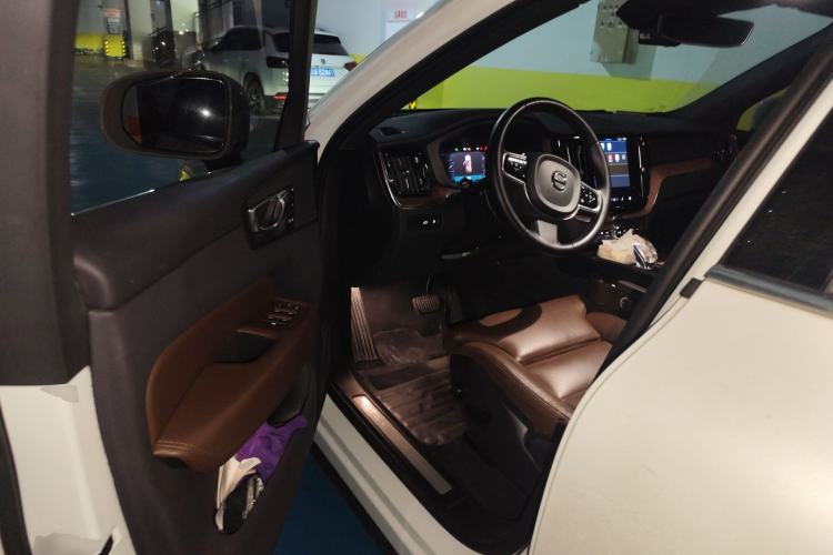 Used Volvo XC60 New Energy 2023 T8 Plug-in Hybrid Long-Range All-Wheel Drive Smart & Luxurious Enjoyment Edition Driver Seat