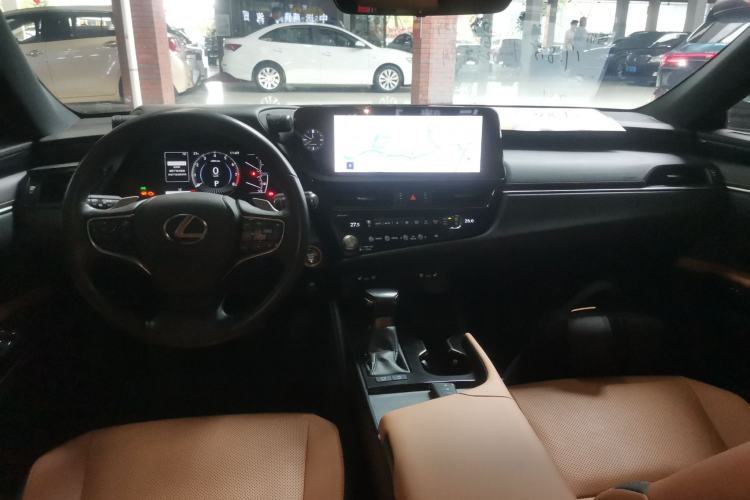 Used Lexus ES 2022 200 Excellence Edition
