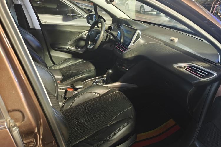 Used Peugeot 2008 2014 1.6L Automatic Fashion Edition
