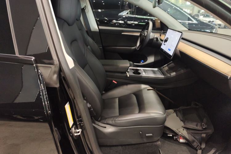 Used Tesla Model Y 2021 Standard Range Rear-Wheel Drive Version