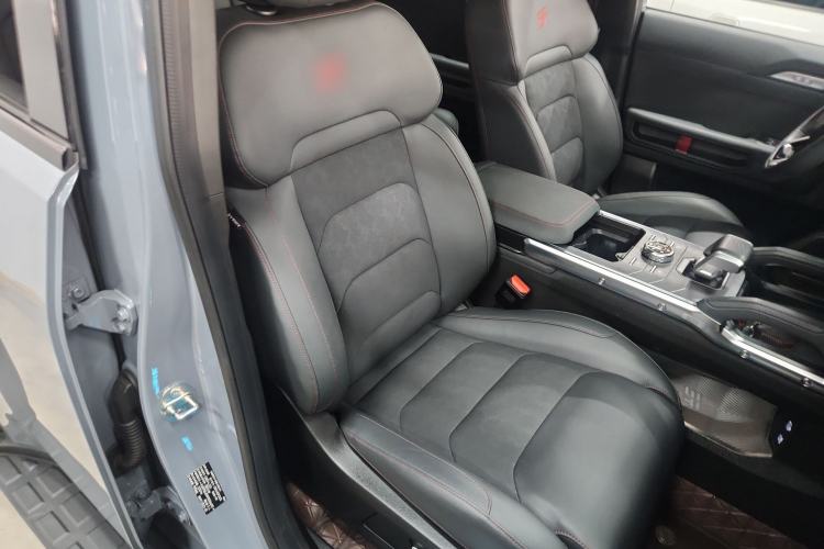 Used JETOUR Traveler 2023 2.0T All-Wheel Drive CrossPRO+